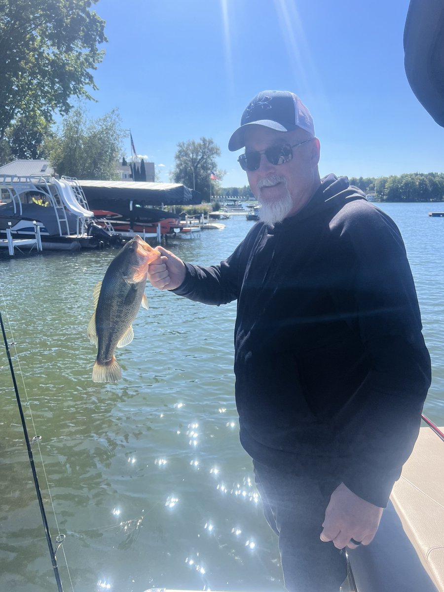 Allentown1711's tweet photo. Hubs is #Slaying too 🎣☀️🌊💫 #LimeLake https://t.co/86vn2uWM72