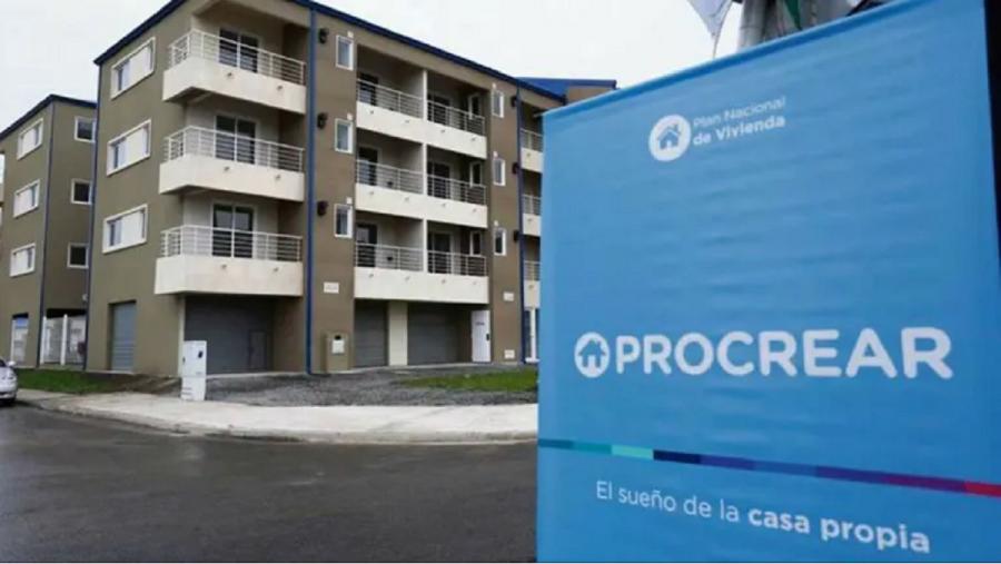 LaGacetaTucuman's tweet photo. #PlanProcrear: tras la inflación de agosto, el Gobierno aumentó el monto de los créditos https://t.co/63f46cfuDG https://t.co/aURCCTs6dI