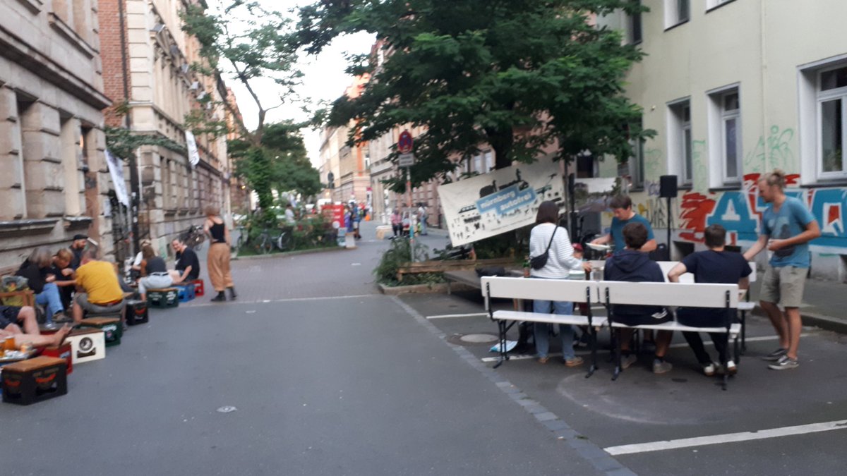 NAutofrei's tweet photo. Die Superblock-Infotage haben heute begonnen in der Volprechtstraße. Kommt gern die nächsten zwei Tage vorbei. https://t.co/R6UejMA2rC