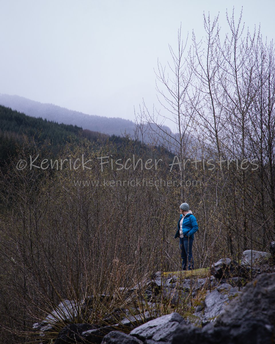 KenrickFischer's tweet photo. The weather is cooling, now is the perfect time to head into the outdoors!

Grab yourself a insulated vest, a well knit hat, maybe a rain jacket, whatever you need to stay dry and warm.

Get out and have fun in all seasons!

#hiking #outdoorlifestyle #outdoorphotography https://t.co/45qxkY2qK3