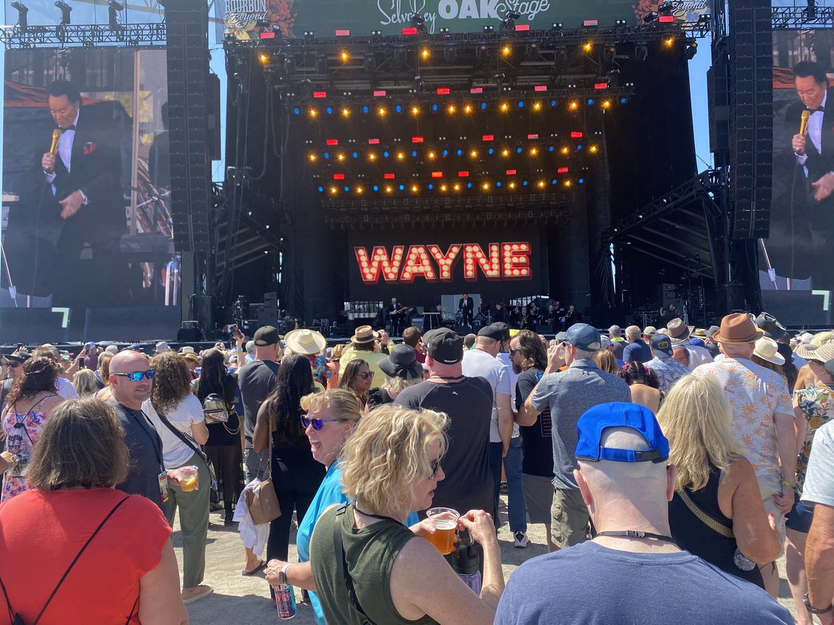 JM57Moore's tweet photo. Wayne “fricken” Newton
#bourbonandbeyond2023 https://t.co/y4CJ9Ozg27