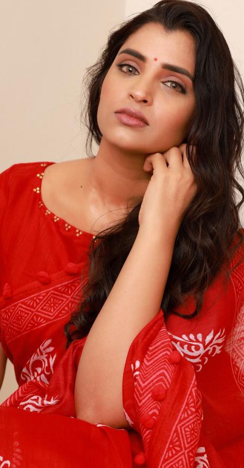 Anchor Shyamala Collections, Who is Syamala? , TV Anchor Syamala Hot iiQ8