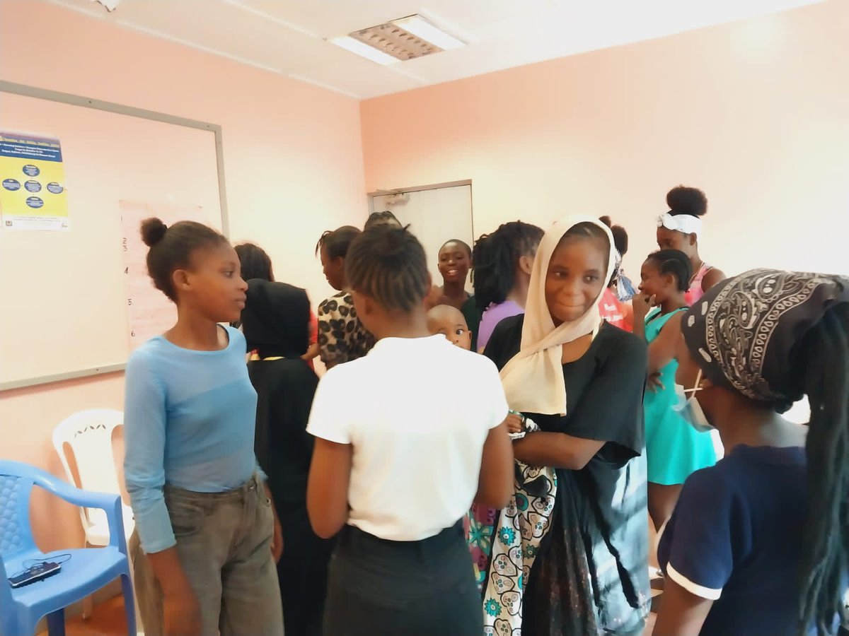 AngazaKilifi's tweet photo. Understanding the importance of #HIV awareness isn't just a matter of #Health; it's about saving lives and building a healthier future for all.
Courtesy of #HERVoiceFund, we held a #HIVSensitization session targeting the #AGYW at the Kilifi County Hospital.
#YplusAimingHigher https://t.co/5ZYQ40wncw