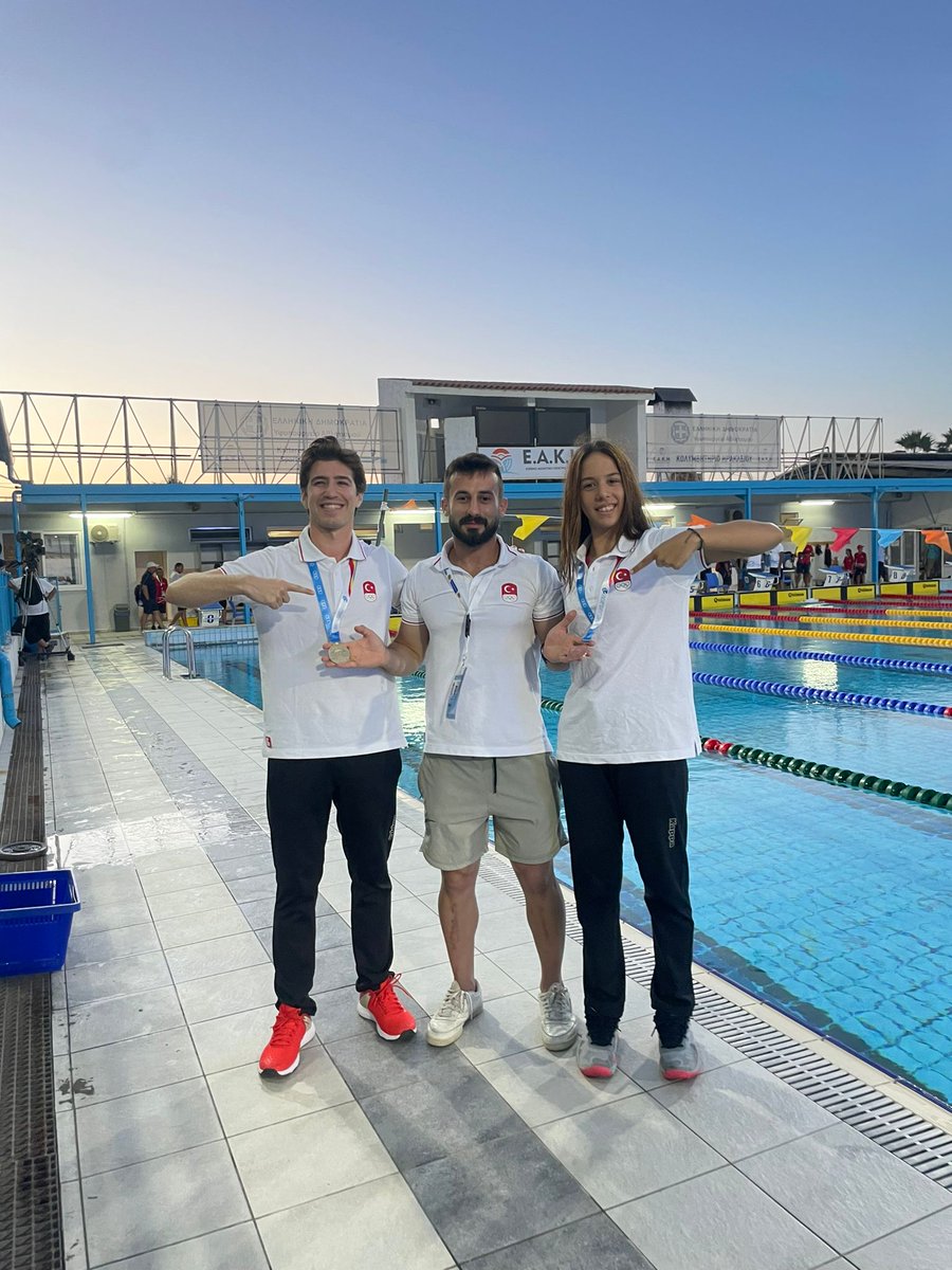 dhaspor's tweet photo. Yunanistan’da düzenlenen 3’üncü Akdeniz Plaj Oyunları’nda paletli yüzme branşında milli sporcu Derin Toparlak 200 metre su üstü kategorisinde altın madalya kazandı.

Organizasyonda 400 metre su üstü kategorisinde mücadele eden Adasu Ramazanoğlu ise bronz madalya kazandı. https://t.co/MjciiNv2Gr
