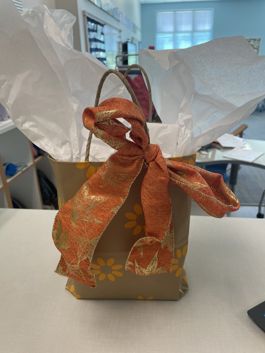 MrsTurleyBaucom's tweet photo. Huge thanks to @baucomes , my awesome firsties and the amazing first grade team for making me feel so loved on IA Appreciation Day! @wctaa_nc https://t.co/a0dyfWOmKY