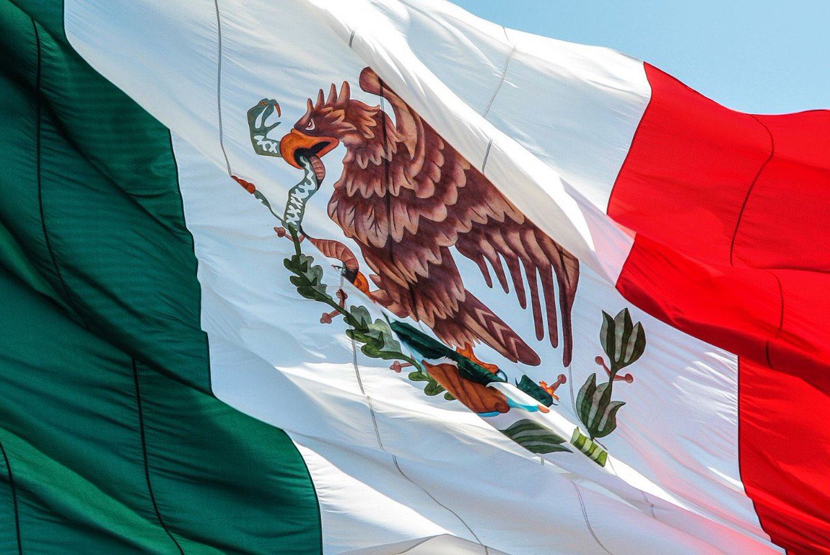 🟢⚪️🔴 Dejen que las banderas engalanen todas sus redes. Porque somos mexicanos ¡y muy orgullosos de nuestra tierra!.

¡Viva México! 🇲🇽🇲🇽🇲🇽