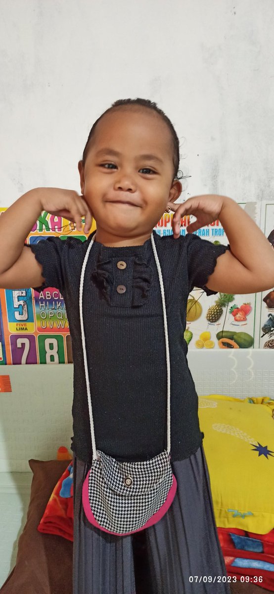 HBD Mbak Shanum 🥳🎉🎊
Sehat selalu, Sholihah ya...