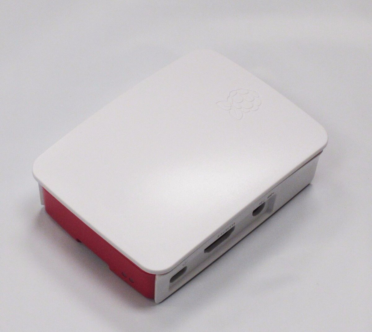 CASHFORGAMES's tweet image. Official Raspberry Pi 3 Case Red/White 640522710874 | eBay buff.ly/2WPkNc5
#raspberrypi #pi3 #pi #case #edutainment #diy #electronics #like #share #comment #building #computer #server #parts