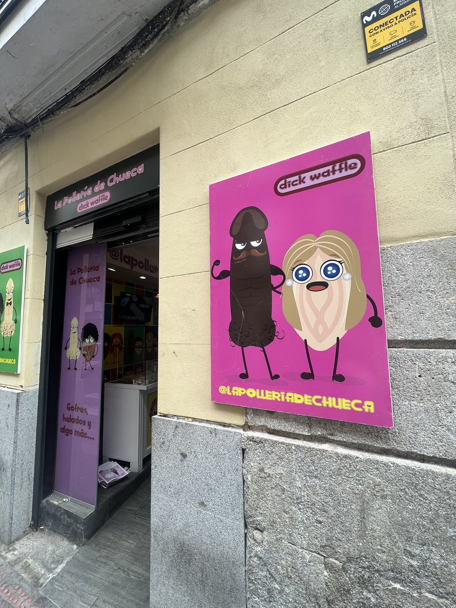 Wtf this waffle shop in Madrid? 🤣