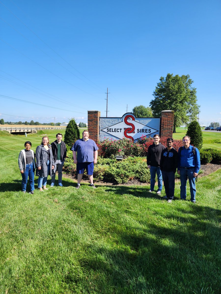 UToledo_NSM's tweet photo. The @TAvidorReiss Lab, @UToledo visited @SelectSiresInc at their headquarters in Plain City, OO, as part of a long-term partnership to translate basic research on sperm centriole to improve fertility for the cattle industry. #UToledoBiology #UToledo #UToledoResearch #SelectSires https://t.co/Z5fC6RHbz8
