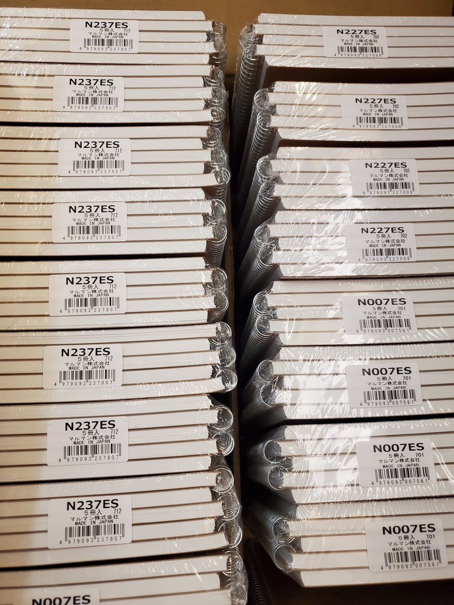 charalsboutique's tweet image. New Maruman notebooks just came in! Who's a fan of Japanese paper? 🖐 #marumannotebook #japanesepaper #qualitypaper #mnemosyne #vancouverpenstore #vancouverpenshop #vancouverstationerystore #smallbusinessvancouver #supportlocalvancouver #robsonstreetsmallbusiness