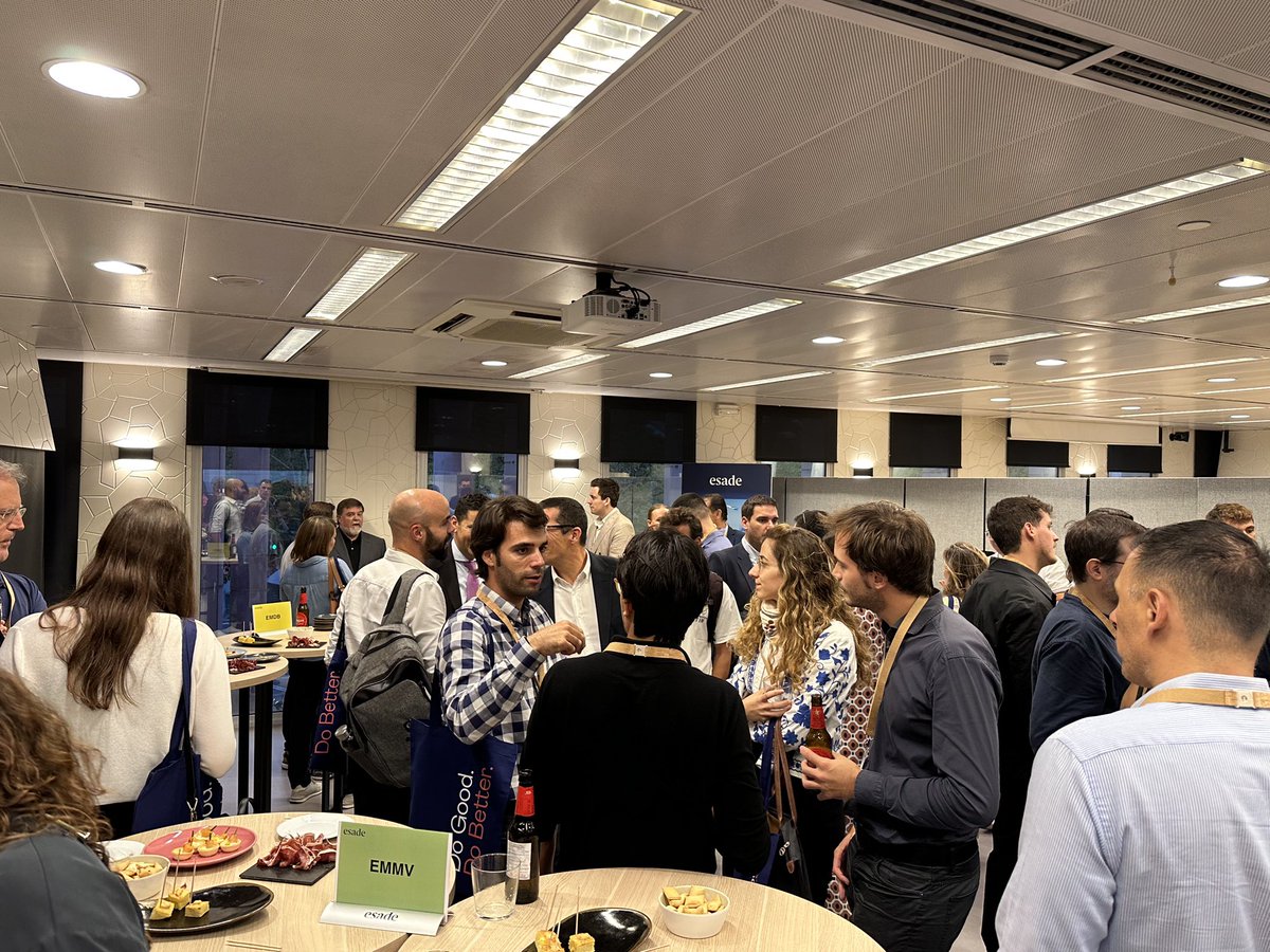 EsadeExecEd's tweet photo. ¡Muchas gracias a todxs por asistir a esta jornada! ¿Listos para llevar vuestra carrera al siguiente nivel? 🙌 #EsadeExecMasters #EsadeExecEd https://t.co/bCfW1ZLHRr
