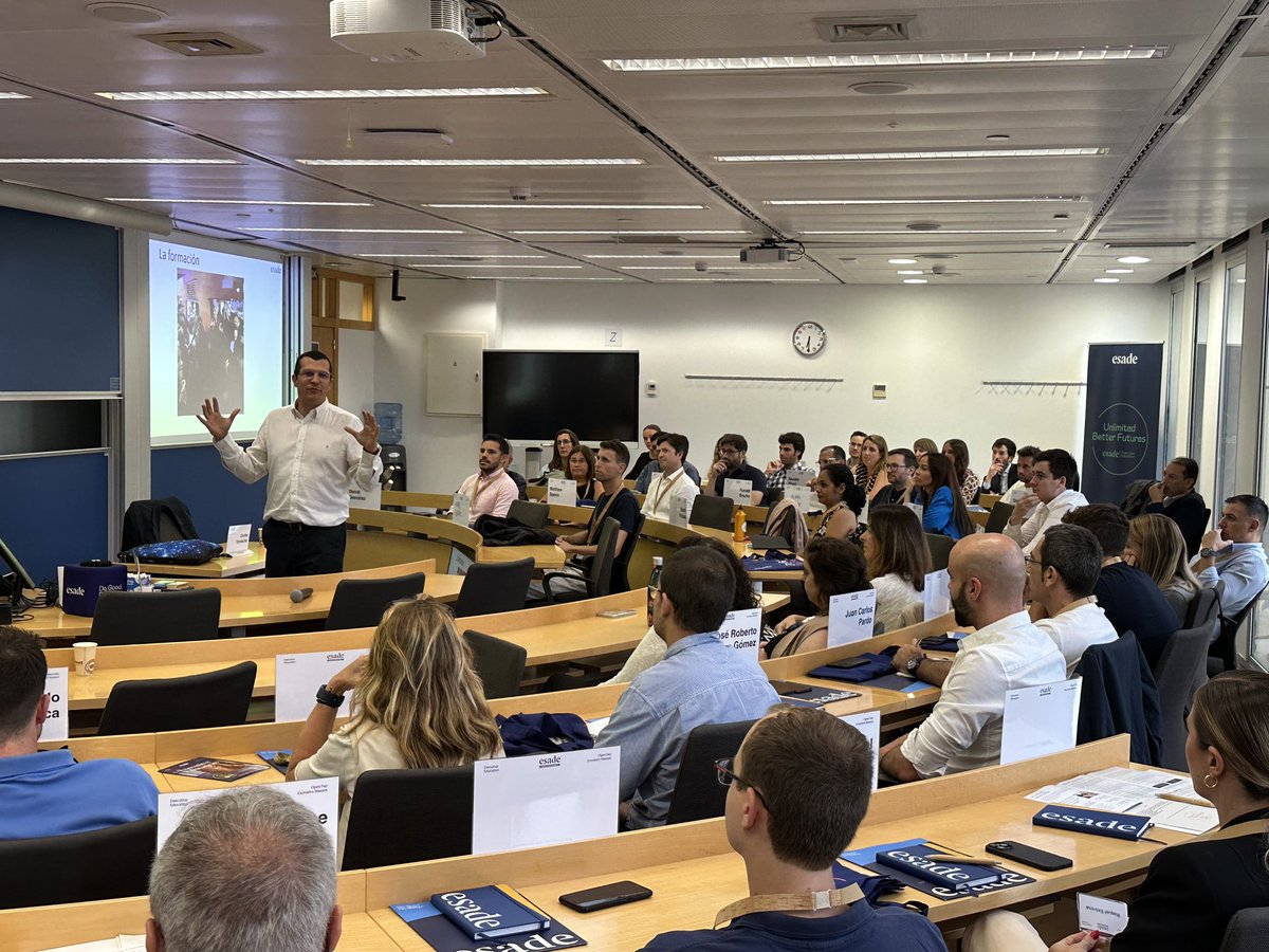 EsadeExecEd's tweet photo. ¡Muchas gracias a todxs por asistir a esta jornada! ¿Listos para llevar vuestra carrera al siguiente nivel? 🙌 #EsadeExecMasters #EsadeExecEd https://t.co/bCfW1ZLHRr