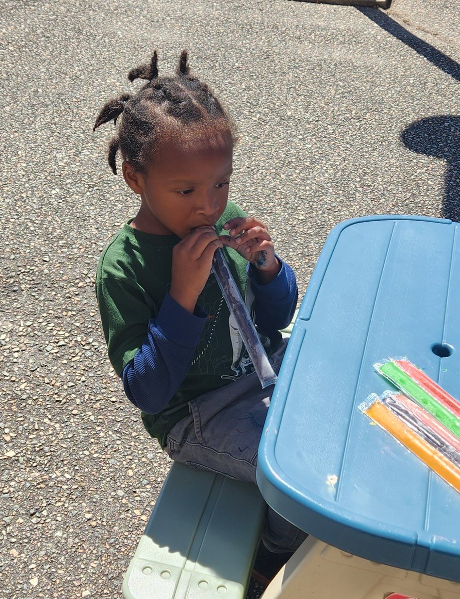 ericargray's tweet photo. Collaboration Friday comes to a close with Popsicles,  face painting,  and Friendship snack mix. @MrsGibSPED23 #ccesdukes  #wearecucps https://t.co/GYGKxnL5AJ