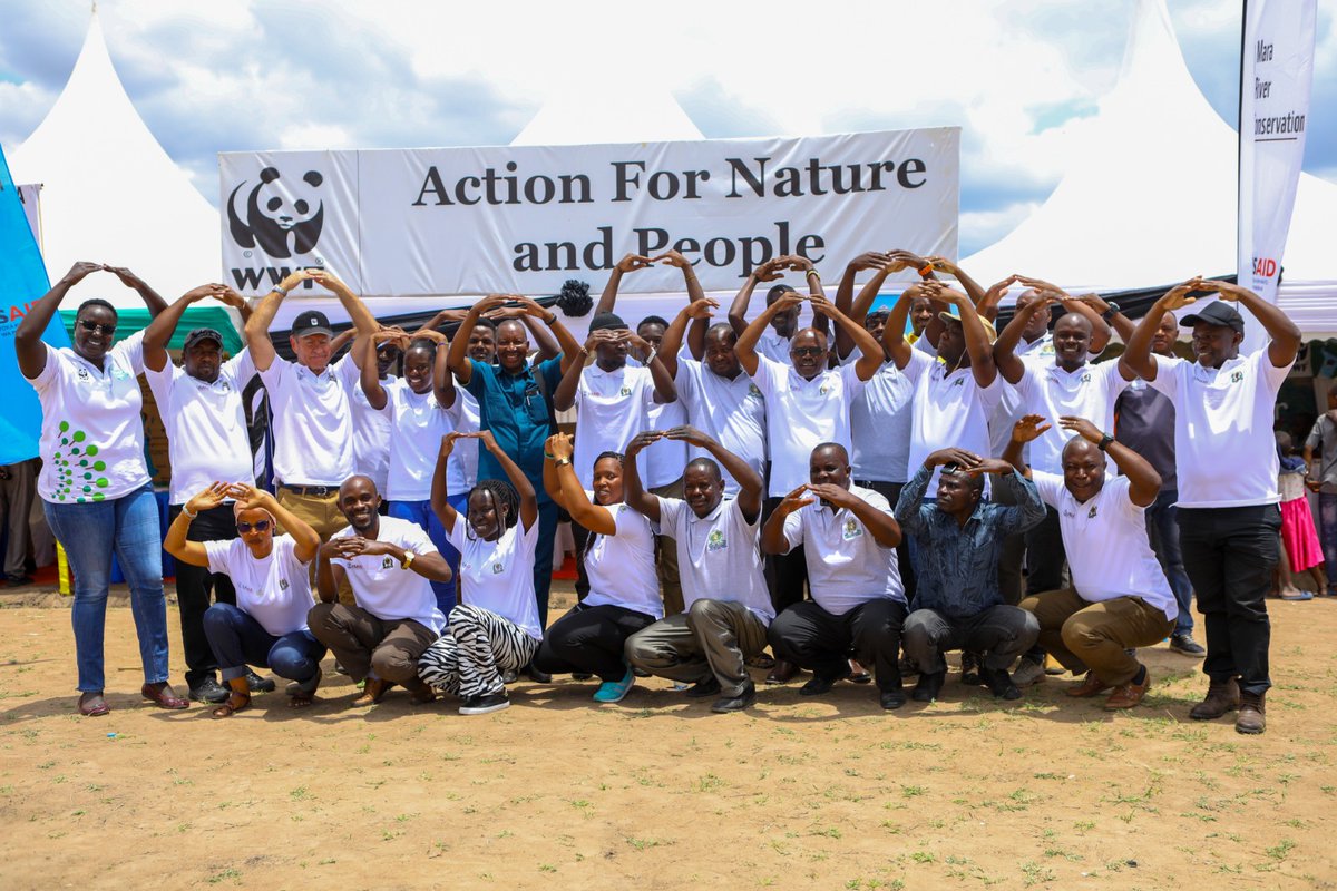WWF_Kenya's tweet photo. 📌 The 12th #MaraDay commemoration has come to an end this Friday after three eventful days in Mugumu town in Serengeti District, Tanzania.

The annual celebration was organised jointly by the Lake Victoria Basin Commission @EAC_LVBC, the United Republic of Tanzania and the Republic of Kenya with support from various development partners including @WWF, @USAID, @GroupEcobank  and @KCBBankTZ among others. 

✅ Over 800 trees planted & riparian beacons erected 

✅ Mara Transboundary Water Users Forum held 
between water resources users from Kenya & Tanzania 

✅ Scientific Conference bringing together tens of researchers, scientists & policymakers held

✅ 12 resolutions on sustainable management of the River Mara Basin developed and signed by Kenya and Tanzania.