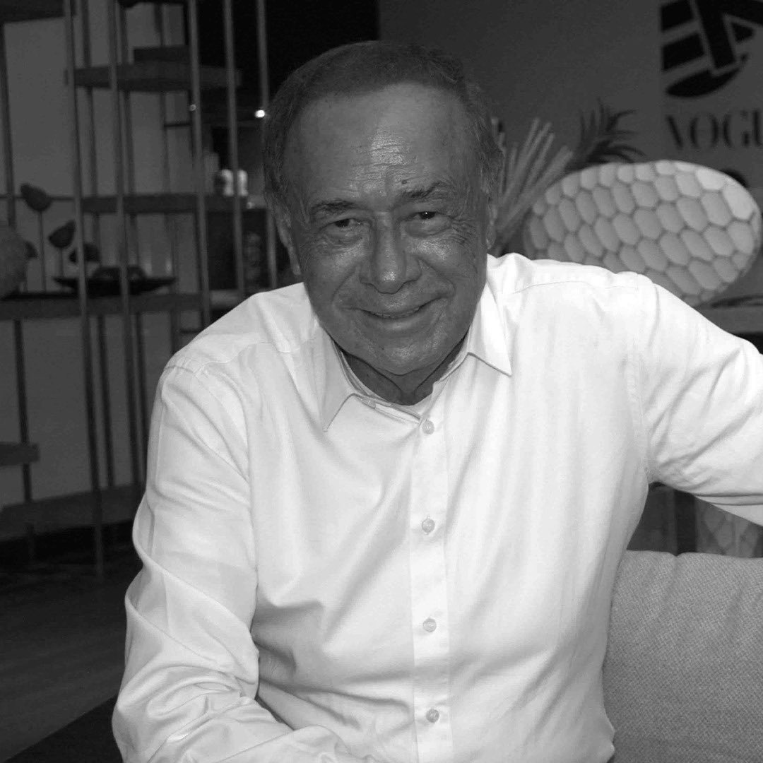 DogusYayinGrubu's tweet photo. Acı kaybımız

NTV Editörü, Yüksek Meteoroloji Mühendisi, Müzisyen Gökhan Abur ağabeyimizi kaybetmenin derin üzüntüsü içerisindeyiz.

Merhuma Allah’tan rahmet; kederli ailesine, sevenlerine ve tüm Doğuş Yayın Grubu çalışanlarına başsağlığı dileriz. https://t.co/xgcqi3hGxH
