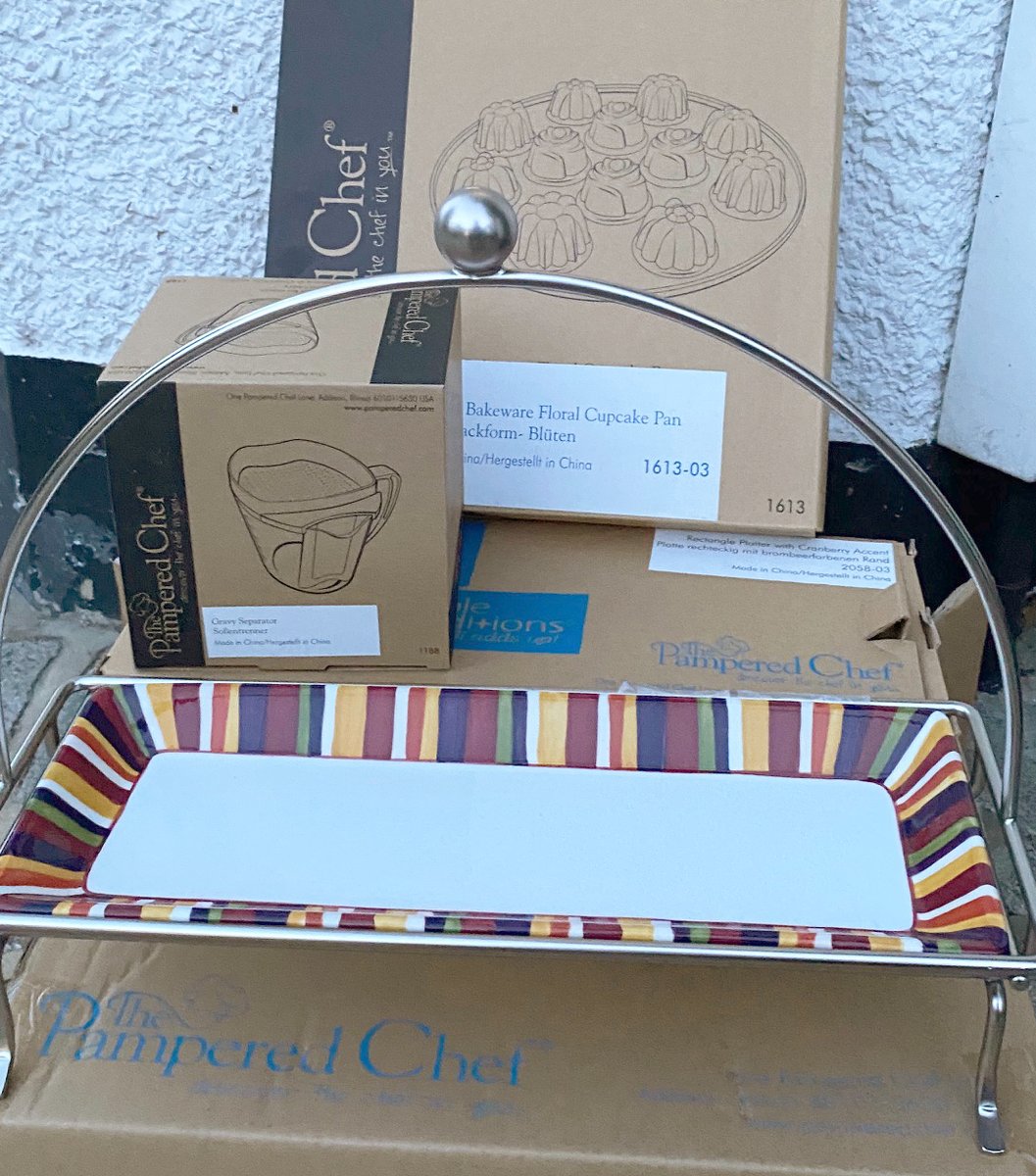 Saturday morning, 16th Sept., at #RotaryCorner #WestWickham you could find some real bargains at the #Fundraiser 10am to 1pm. Shhh but someone told me these  #pamperedchef items could be available, amongst other things for a very nice donation! #FundraisingforCharity.