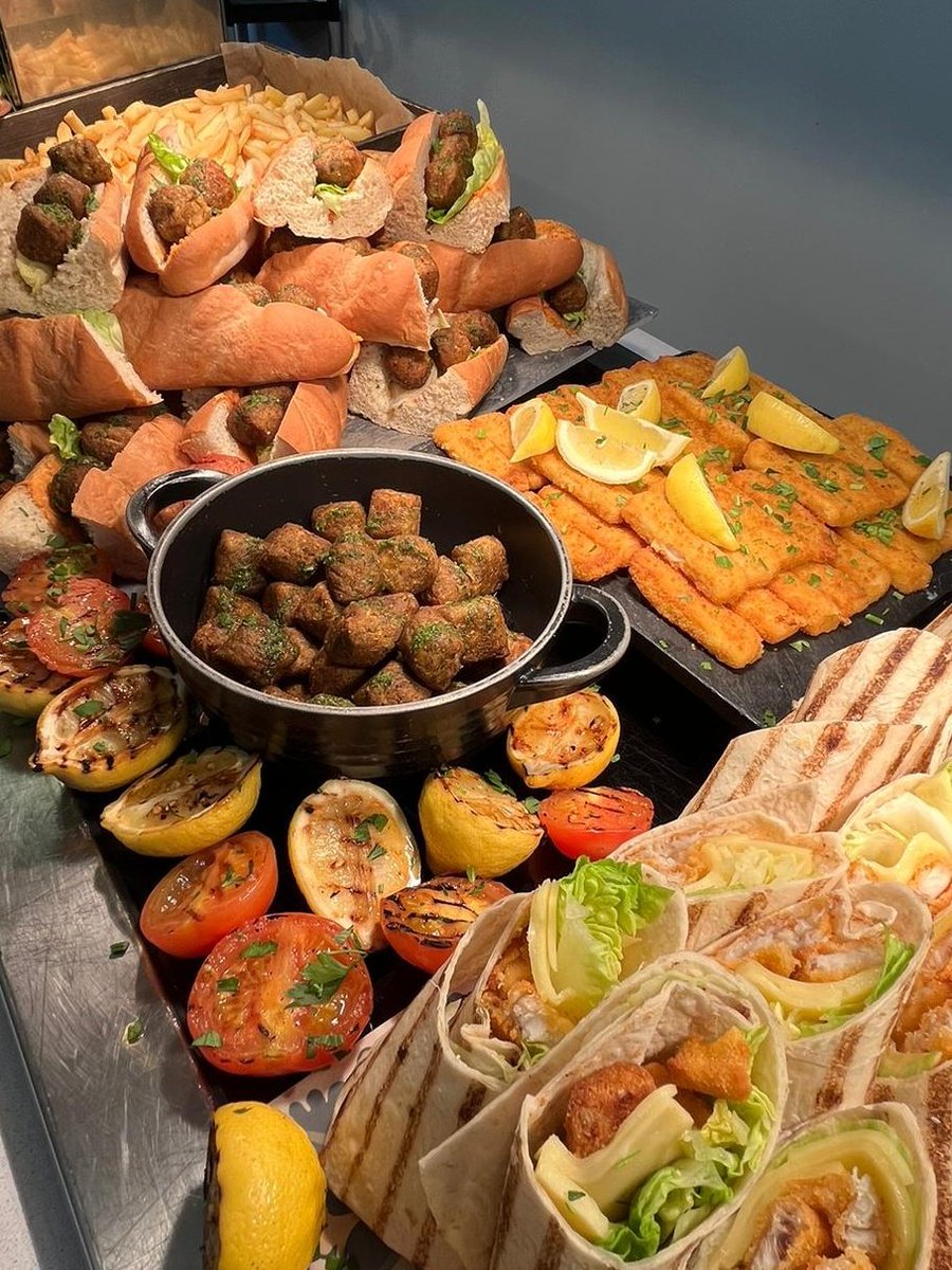 Elmhurst catering tweet media