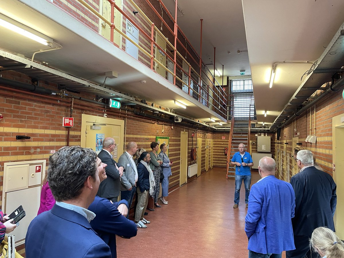 VDGdrenthe's tweet photo. Vandaag onze ledenvergadering en jaarcongres in Veenhuizen. Mooi programma rondom bestaanszekerheid met excursies en bijdragen van o.a schrijfster Suzanna Jansen, @Aleid_Brouwer en Gert-Jan Bakker van @VNGemeenten. https://t.co/GbEGScjelP