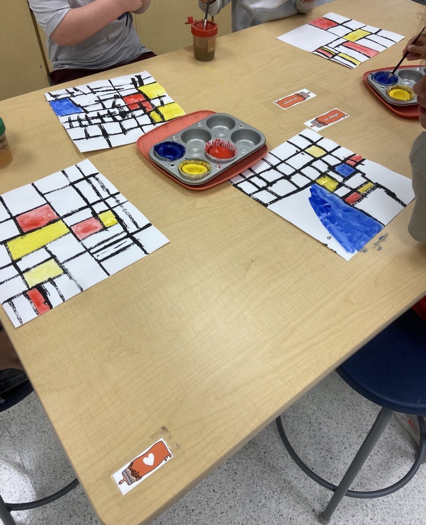 Ms_Rawls33's tweet photo. 1st graders learned about vertical and horizontal lines in these Piet Mondrian inspired paintings. We talked about the color wheel and primary colors before printing and painting these masterpieces. Awesome work, @HESVBVikings! https://t.co/SZRVtqL8L4