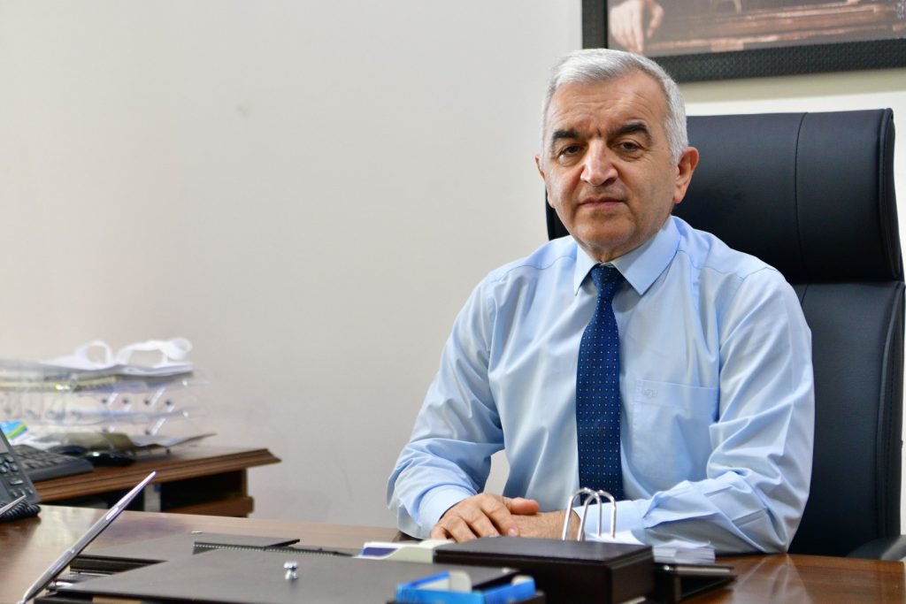 📌İTÜ geleneği taşıyan, bünyesinde 8 aktif bölüm bulunduran Üniversitemiz Mühendislik Fakültesini, 
Dekan Prof.Dr. Halit Yaşar anlatıyor;
🌐 medyabar.com/haber/16451556… <a href="/SakaryaMedyabar/">Medyabar</a>  #Sakarya #SAÜMühendislikFakültesi