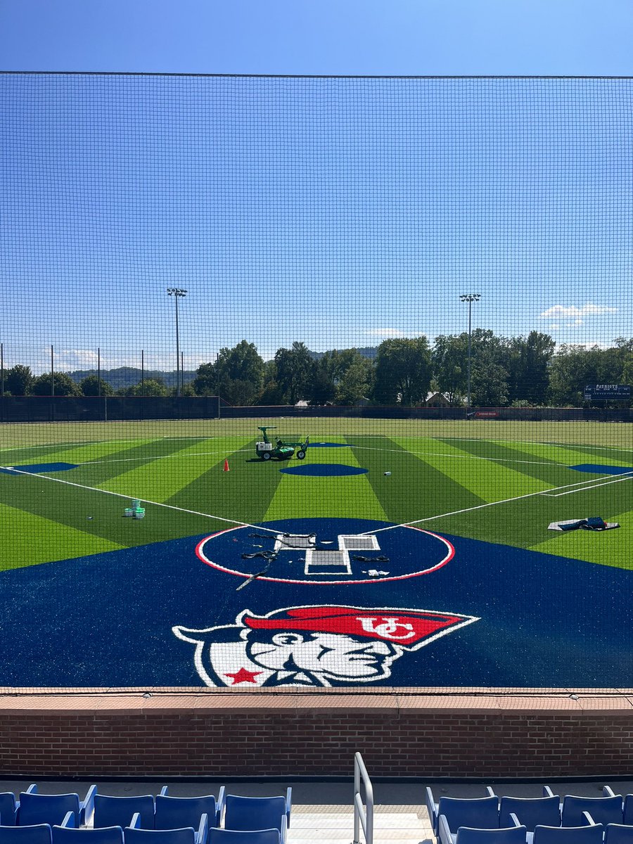 UCCoachShelton's tweet photo. Almost finished…..  @PatsBaseballUC 
#DoyleBuhlProject
#together

@PatsBaseballUC https://t.co/BVpQFlLORO