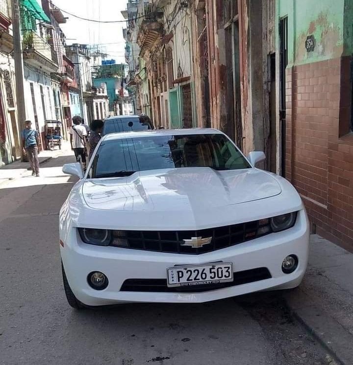 Libertad12021's tweet photo. @CubaMINREX @DiazCanelB Cual bloqueo @DiazCanelB? Los vehículos norteamericanos siguen entrando en #Cuba. Ahora son importados por #Katapulk.
#BloqueoSelectivo
#AbajoLaDictadura https://t.co/brTWaw7FAn