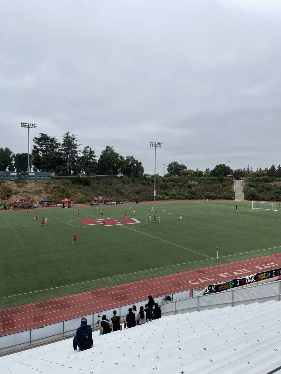 Out supporting <a href="/EastBayPioneers/">East Bay Pioneers</a> with an 11am game against St Mary’s Texas. #BuildTheBrand