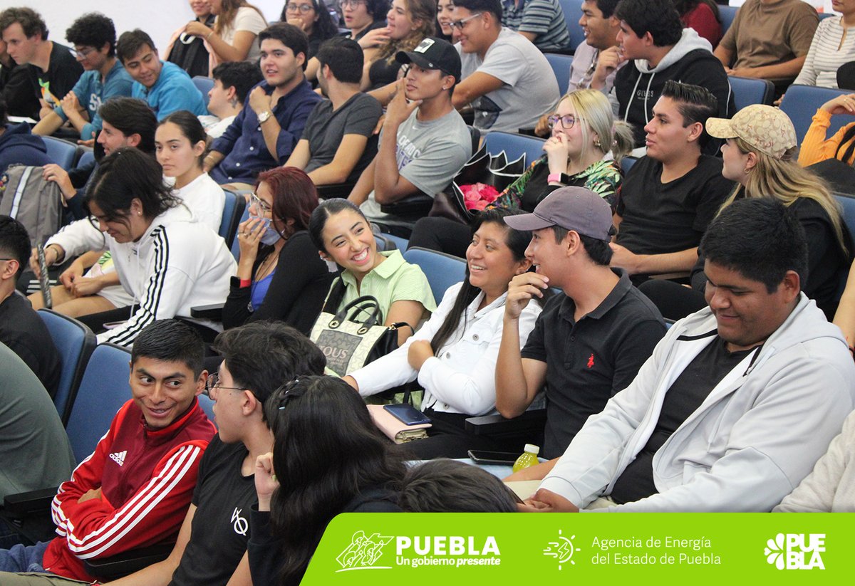 EnergiaPuebla's tweet photo. Visitamos la Universidad Interamericana para invitar a los estudiantes a ser parte de #ElectroHack2023. La relevancia de este concurso implica proponer soluciones a problemáticas del sector de energía y electromovilidad. #UnGobiernoPresente en @LaInterMx.🧑🎓 https://t.co/ugMTzKnMen
