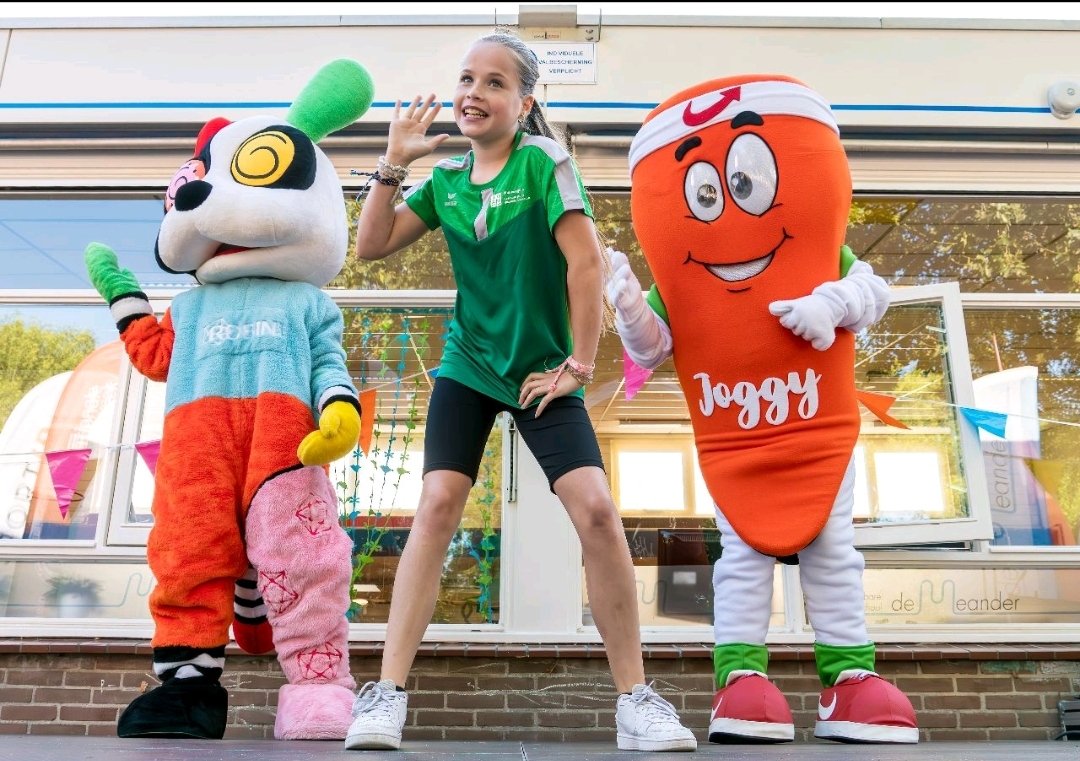 🤩 De Nationale Sportweek is gestart in de <a href="/Gem_Nieuwegein/">Gemeente Nieuwegein</a> 🥳

🏋 Samen met alle betrokken partners staat er weer een gevarieerd programma. 

🎾 Benieuwd wat er allemaal te doen is? Voor het overzicht 👉 sportenbewegennieuwegein.nl/sportweek

#nsw2023 #sport #bewegen #sportgeeftjeeenboost 💪🔥