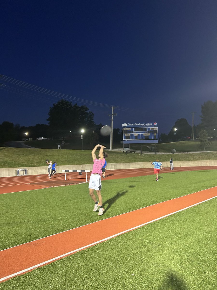 CSCWildcatsMBB's tweet photo. Ended conditioning partnering up with @CSCWomensBBall for an “Olympics Competition Day”. The guys and ladies battled it out this morning and had fun while doing it!! Needless to say…it was a good morning! https://t.co/IOFQzGwXSt