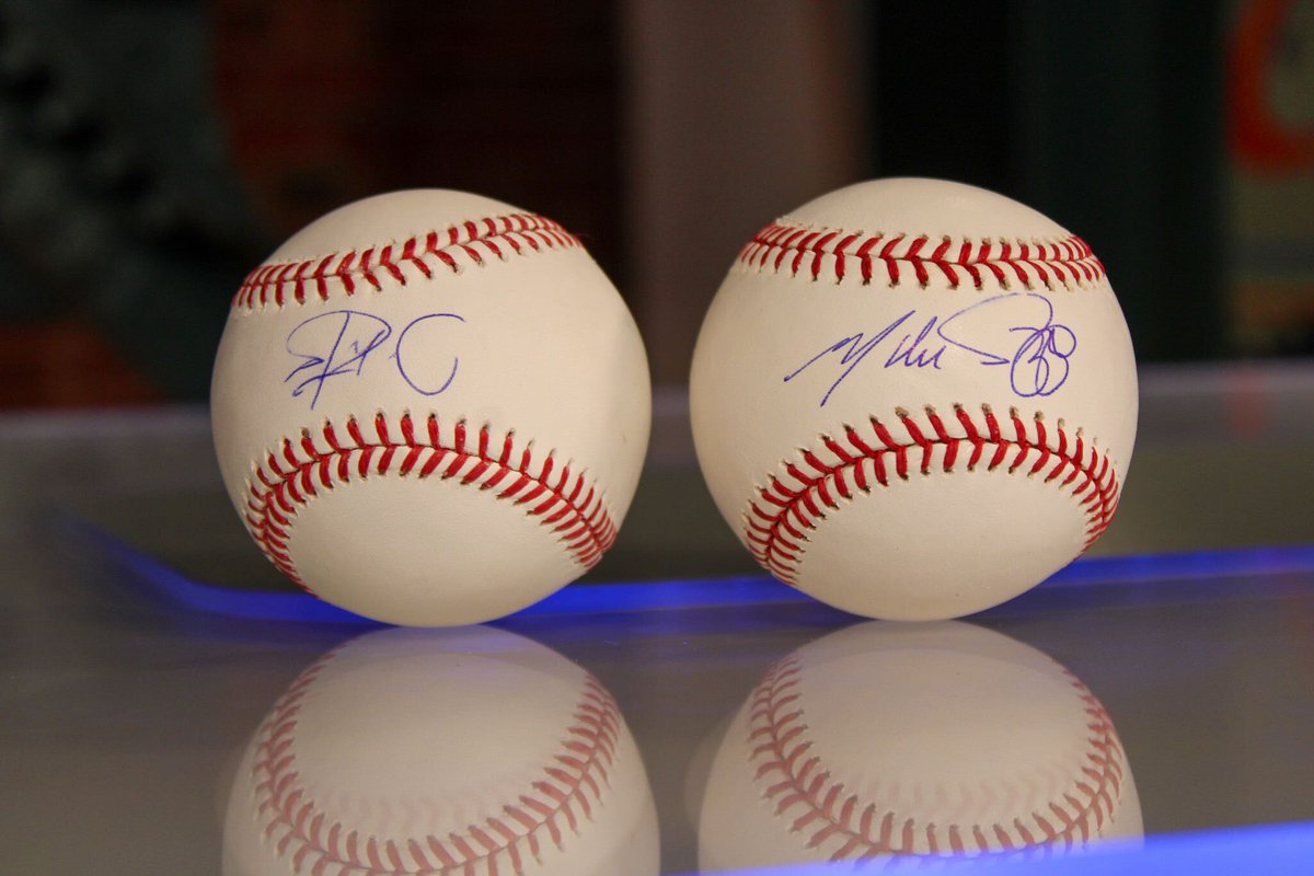 🎉 Let’s celebrate Davey &amp; Rizzo staying in DC! 

We’re giving away autographed baseballs from the Championship Architects during the Brewers series. RETWEET &amp; tune in tonight at 7:30pm on MASN for your chance to win!