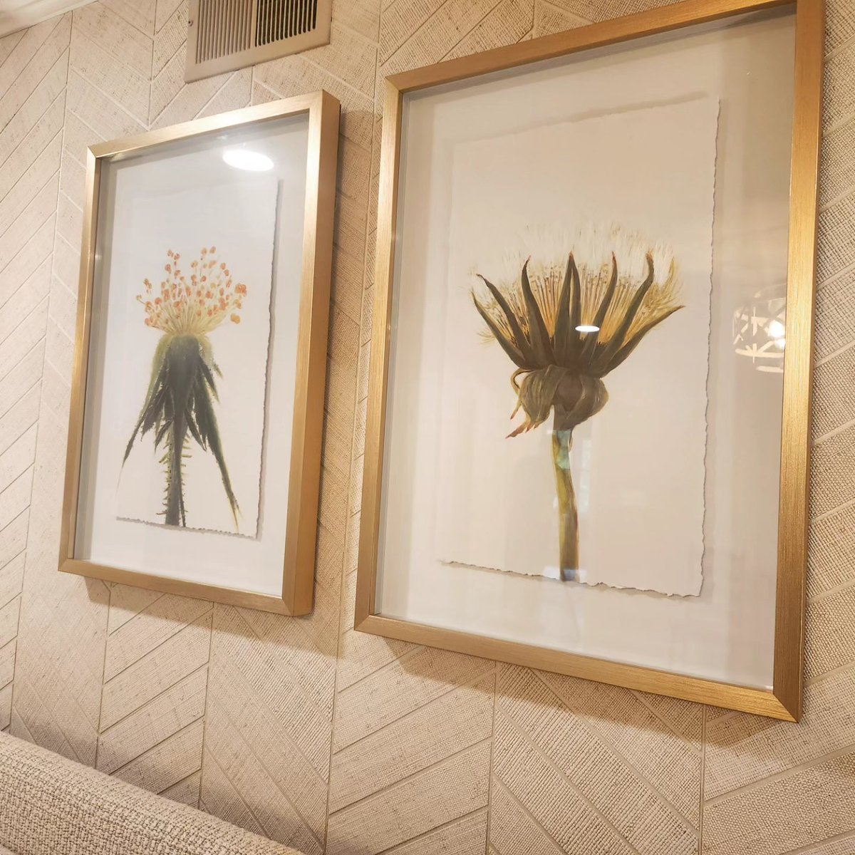 KitchBathDesign's tweet image. Master bedroom of your dreams. Casual yet elegant space.
.
.
.
. 
#alyssamartin #interiordesigner #virginiainteriordesigner #princewillamcounty #northernvirginia #nova #mccleanva #nokesvilleva #interiordesign #virginiainteriordesign #designbuild #interiordesignvirginia #custombui