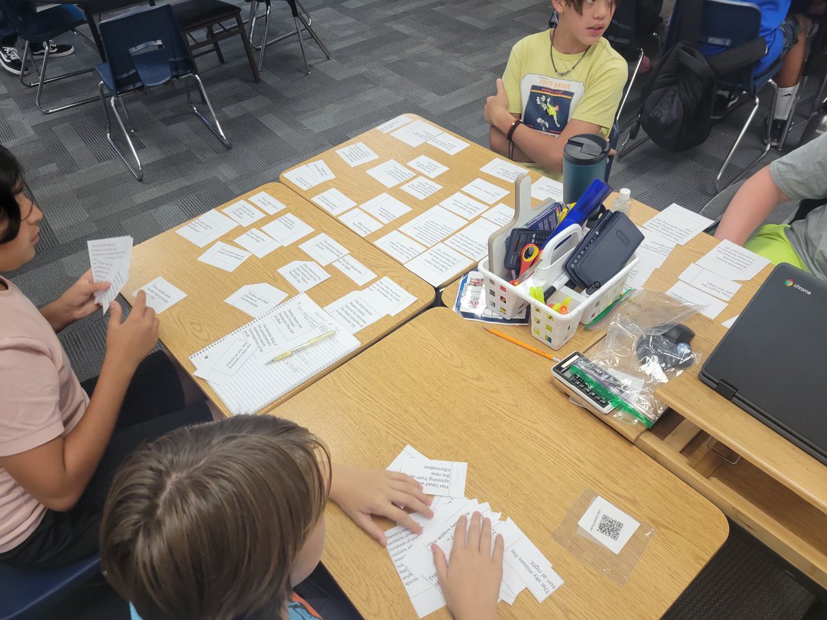 MomentBulb's tweet photo. @BesdGifted @JasinskiJaguars 8th graders in Learning Unlimited worked through a figurative language concept sort. #buckegegifted #gifted https://t.co/4RRwDTEfKM