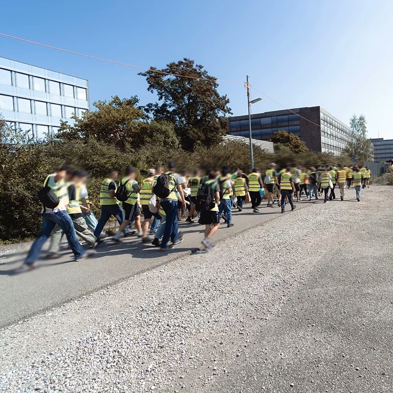 smashiaa's tweet photo. Eindrücke von der Aktion letzten Samstag bei #mercedes #smashiaa #blockiaa https://t.co/pldREzLQzG