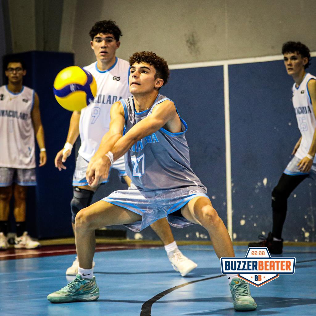 Buzzer Beater tweet media