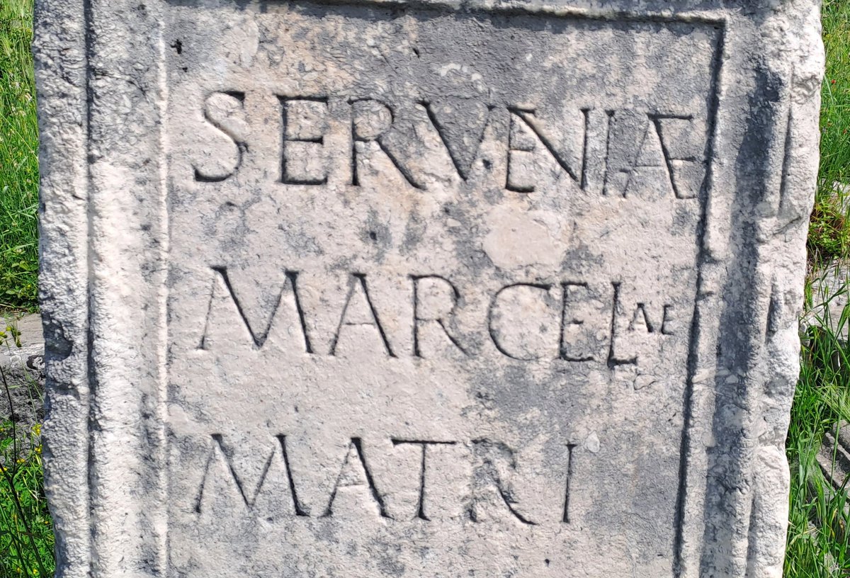 tiporic's tweet photo. Roman capitals and some nice ligatures @ Duklja ruins
#Podgorica #typography https://t.co/7Ews2af5lo