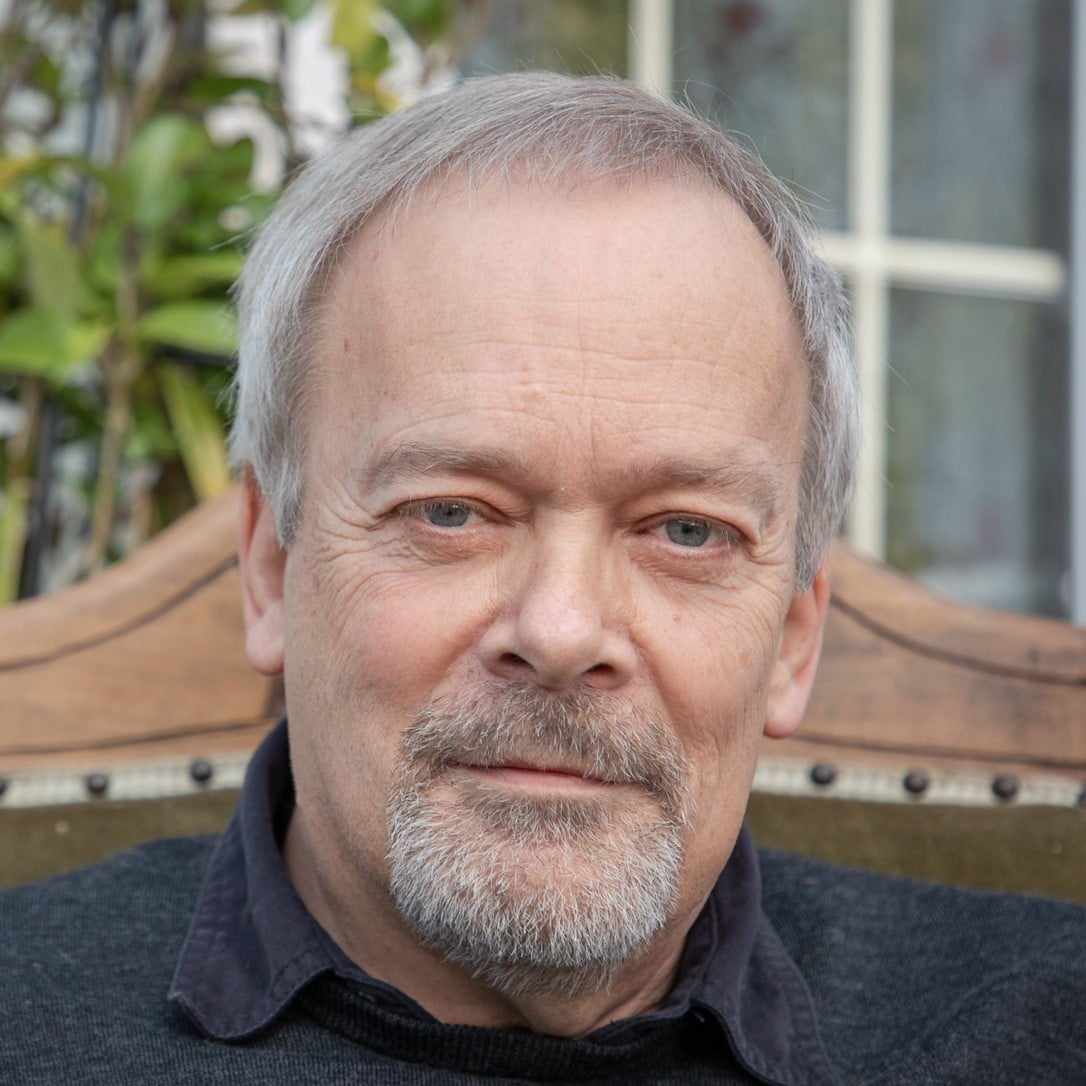 JosephineRLay's tweet photo. Poetry Cafe Gloucester Library
Tues 26th Sept. 12.30 till 2.00pm
Featuring @kent_nj - poet &amp;  reviewer on Twitter of so many poetry collections. 
Nigel's publications include: Psychopathogen, Saudade, Unmuted &amp; Benchwarmers.
Open mic too. 😊
@GlosPoetSociety
@Cheltpoetfest https://t.co/gomaXAAtv9