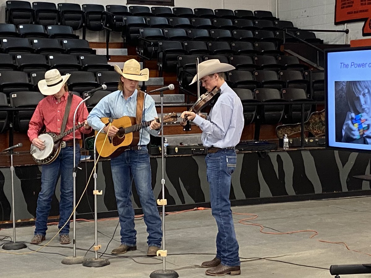 Honored to spend a great Friday morning with the faculty of Walnut Grove, MO, and 8 of their neighboring districts. Pre-workshop music by the Asher Creek Boys set the tone for a morning of stories and strategies.