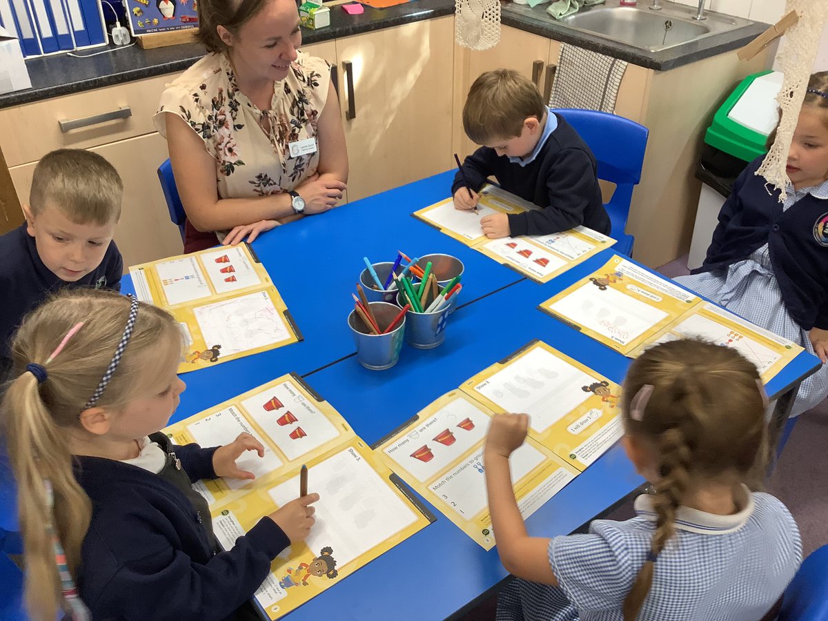 ClassPolarBears's tweet image. Much excitement in Polar Bears this morning with the appearance of our first maths books