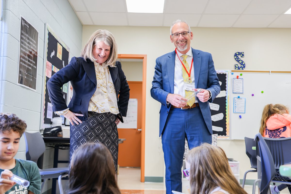 Huntley District 158 (@dist158) on Twitter photo This morning Illinois State Superintendent <a href="/TonySandersSupt/">Tony Sanders</a> took a tour of all three of our Huntley 158 campuses, learned all about our green initiative and even got to ride in one of our electric school buses! 🌱🤩 <a href="/ISBEnews/">Illinois State Board of Education</a> This morning Illinois State Superintendent <a href="/TonySandersSupt/">Tony Sanders</a> took a tour of all three of our Huntley 158 campuses, learned all about our green initiative and even got to ride in one of our electric school buses! 🌱🤩 <a href="/ISBEnews/">Illinois State Board of Education</a>