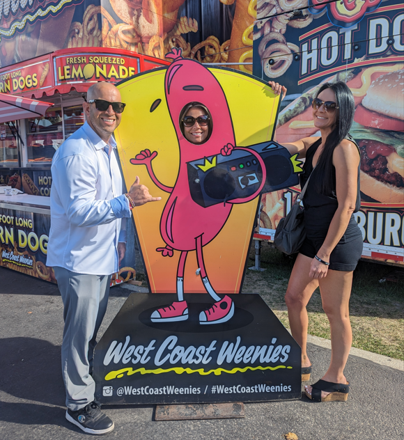MclellandTj's tweet image. "Indulging in West Coast Weenies at the Utah State Fair! 🌭😋 Don't miss out on these mouthwatering treats! #UtahStateFair #WeeniesOnTheWestCoast #FairFood"