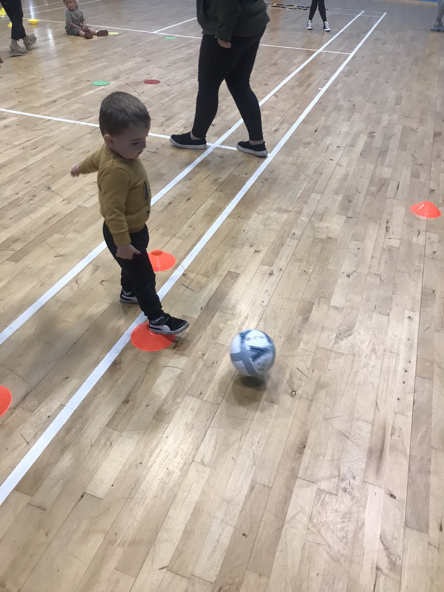 GOOOAAALLL!!! ⚽️⚽️⚽️

It was a goalfest today in Bonnyrigg and Morningside! Plenty of great goals scored over the 5 classes today! 👏🏆

A Super effort from everyone 🙌 ⚽️

#friday #bonnyrigg #morningside #superstrikers #edinburgh #football #toddlerfootball #toddler
