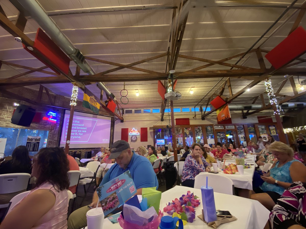 This #FlashbackFriday, we remember the impactful 'Wipe Out Breast Cancer' event led by Yardie Suzannah Weeks and her incredible ACS team. The determination, unity, and commitment to this cause exemplify the strength of our community. 🏃‍♀️🎗️#BreastCancerFight #ACSCommunity