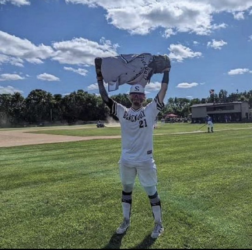 Singer Taylor Swift and Freeport outfielder <a href="/mason_toutges/">Mason Toutges</a> have been rumored to be “quietly hanging out”

With the 18th annual Freeport Golf Scramble taking place tomorrow, only time will tell if the rumor is true!

#GoSox