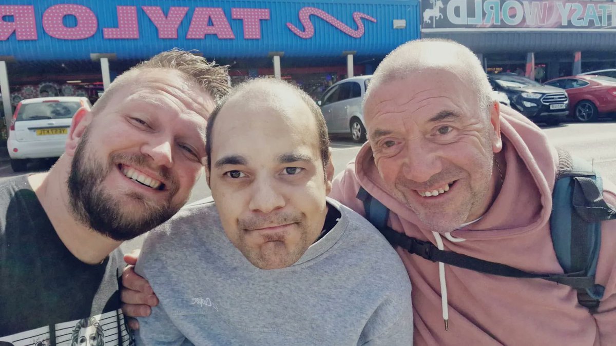 BurtonSt's tweet image. Had an amazing train trip to #Cleethorpes with Craig for the 1st time! He Enjoyed the beach, pier, and some delicious ice cream, can't wait to go back! 🍧 #AbilityNotDisability