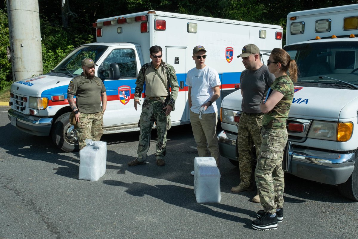 Never take democracy for granted 🇺🇦 Another humanitarian mission to deliver ambulances to the TDF #InternationalDayofDemocracy
