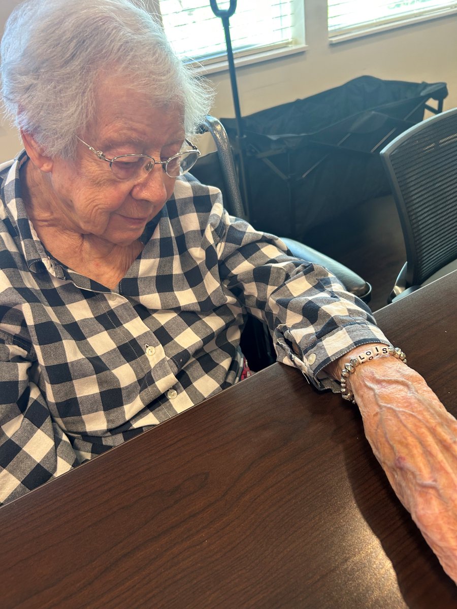 NorwichSprings's tweet photo. Go Bucks! 🏈 ❤️ 🖤 Our residents were busy today making OSU bracelets for the game this weekend.

#GoBucks #LiveWithTrilogy #SeniorLiving https://t.co/qpgjCDWx54