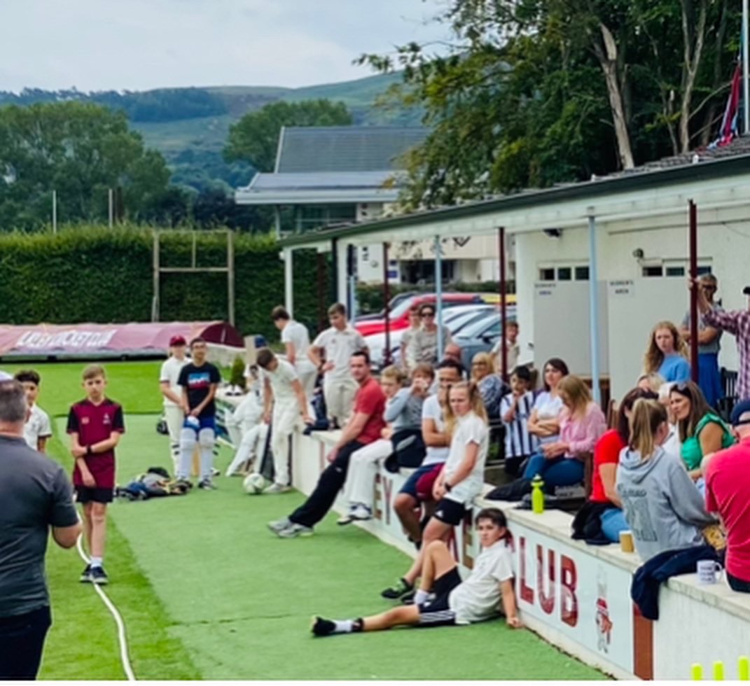 This Sunday @IlkleyCC from 2.30pm Join us for a day of fun for all the family. A cricket match to raise awareness for @actionforsport & @BradfordMemCafe Anyone can play or watch. To play is £10 a person & please email bradfordmemoriescafe@gmail.com🏏