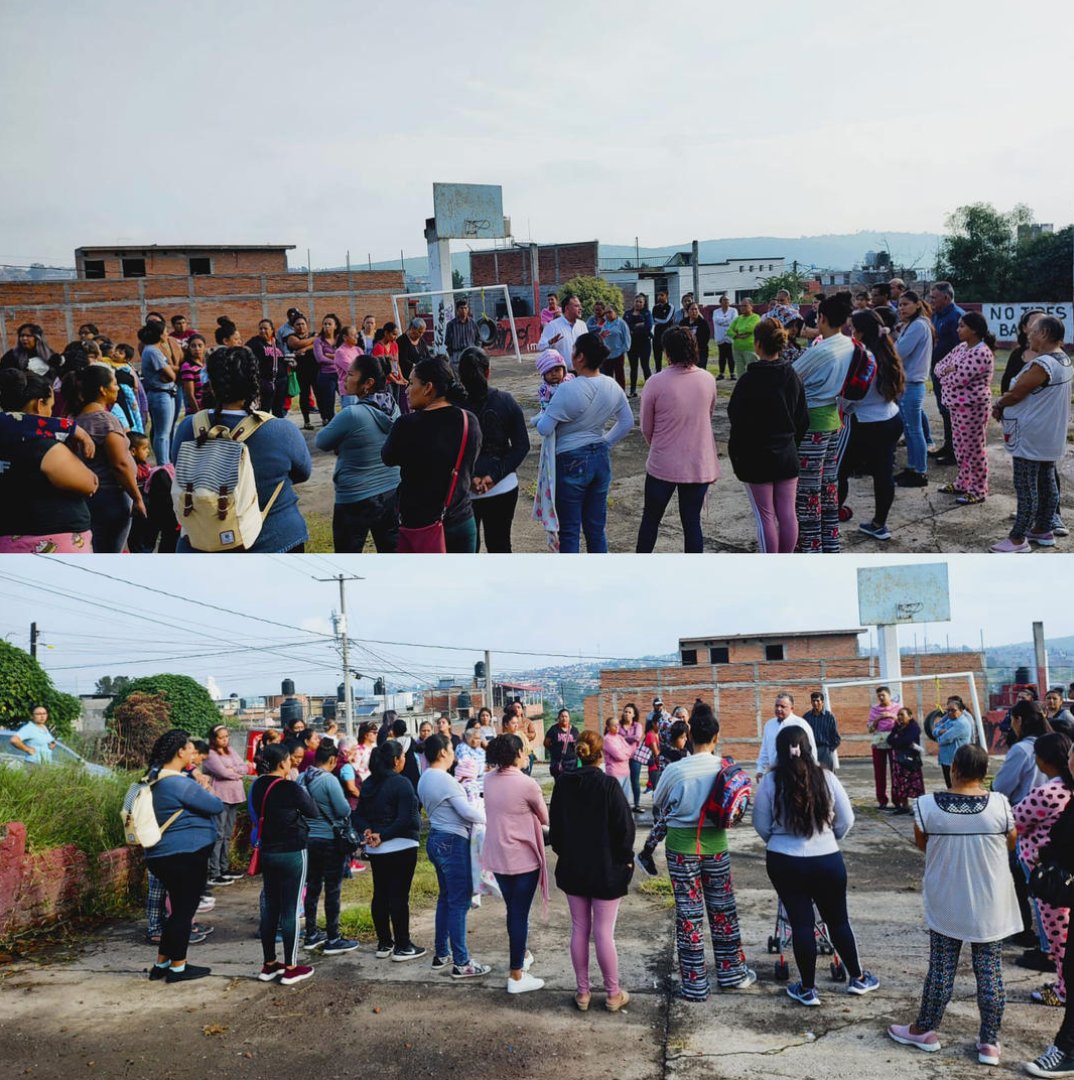 CQuintanaMtz's tweet photo. Seguimos recorriendo el distrito X, ¡siempre es un gusto escuchar a los vecinos!  #CarlosQuintana #DiputadoFederalDistrito10 https://t.co/r9VuxQBs9o